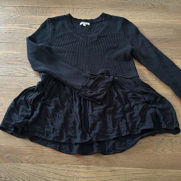 Rag Poets Sweaters - Rag Poets Women’s Ruffled Sweater - Size Small